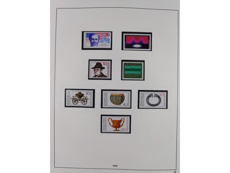 1948/2001, vorwiegend postfrische Sammlung, dabei Bund, Berlin und DDR in den Hauptnummern augenscheinlich komplett, außerdem