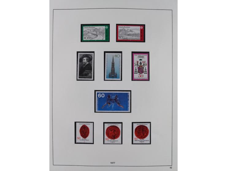 1948/2001, vorwiegend postfrische Sammlung, dabei Bund, Berlin und DDR in den Hauptnummern augenscheinlich komplett, außerdem