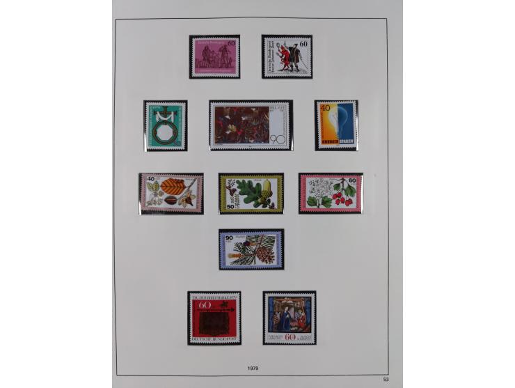 1948/2001, vorwiegend postfrische Sammlung, dabei Bund, Berlin und DDR in den Hauptnummern augenscheinlich komplett, außerdem