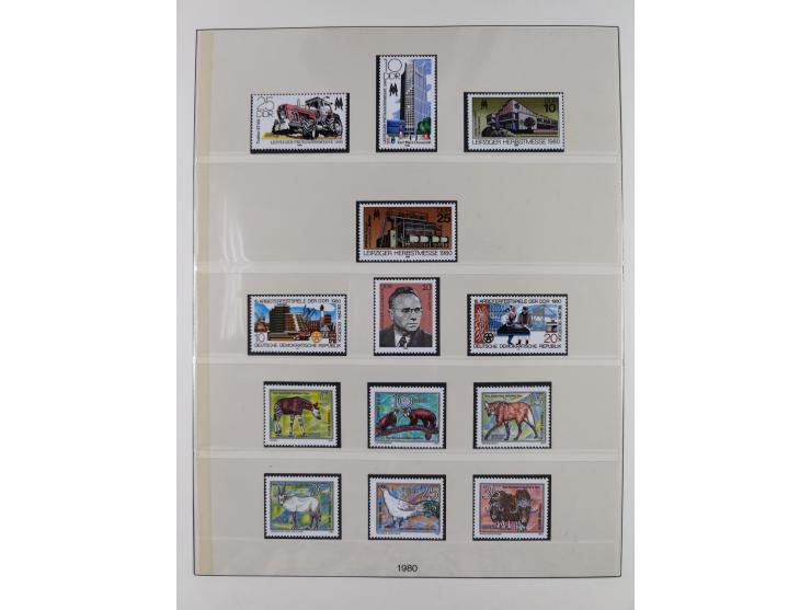 1948/2001, vorwiegend postfrische Sammlung, dabei Bund, Berlin und DDR in den Hauptnummern augenscheinlich komplett, außerdem