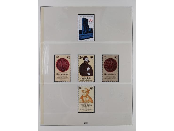 1948/2001, vorwiegend postfrische Sammlung, dabei Bund, Berlin und DDR in den Hauptnummern augenscheinlich komplett, außerdem