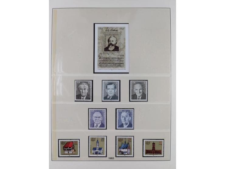 1948/2001, vorwiegend postfrische Sammlung, dabei Bund, Berlin und DDR in den Hauptnummern augenscheinlich komplett, außerdem