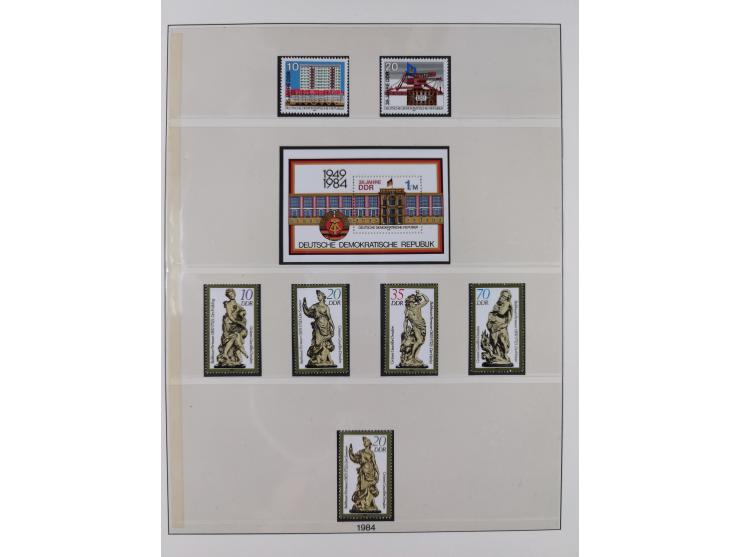 1948/2001, vorwiegend postfrische Sammlung, dabei Bund, Berlin und DDR in den Hauptnummern augenscheinlich komplett, außerdem