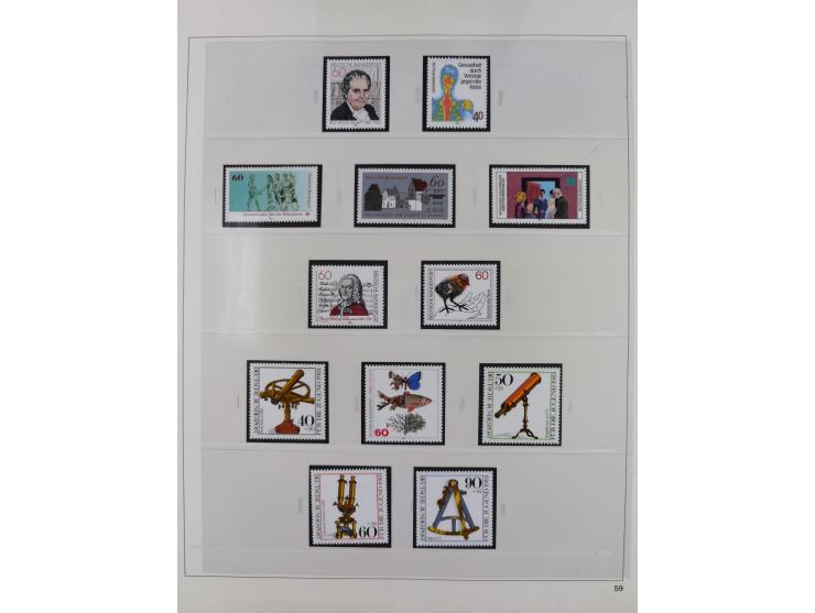 1948/2001, vorwiegend postfrische Sammlung, dabei Bund, Berlin und DDR in den Hauptnummern augenscheinlich komplett, außerdem