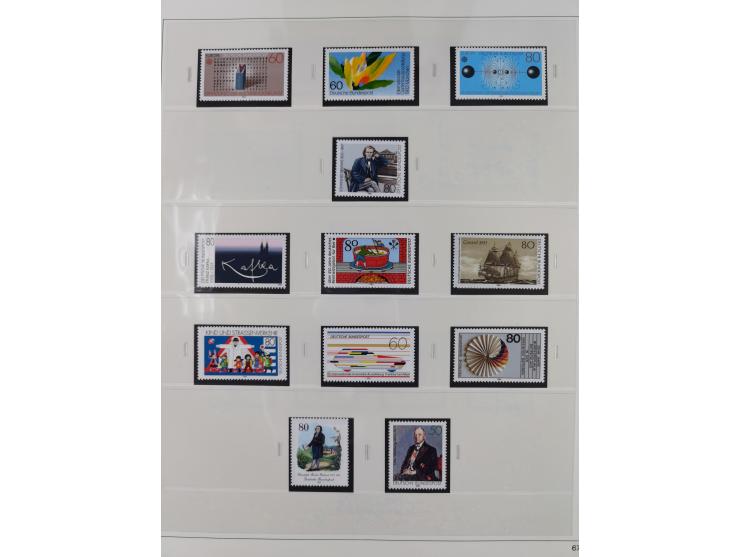 1948/2001, vorwiegend postfrische Sammlung, dabei Bund, Berlin und DDR in den Hauptnummern augenscheinlich komplett, außerdem