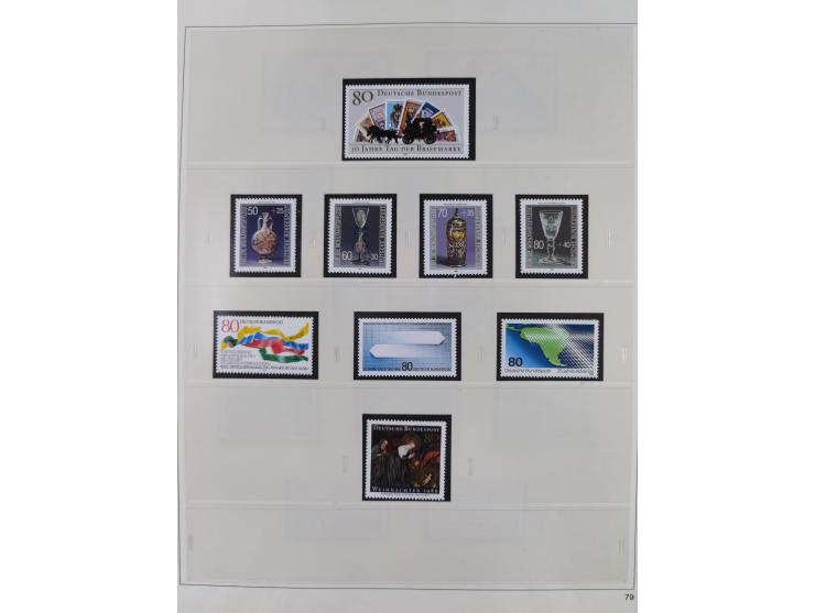 1948/2001, vorwiegend postfrische Sammlung, dabei Bund, Berlin und DDR in den Hauptnummern augenscheinlich komplett, außerdem