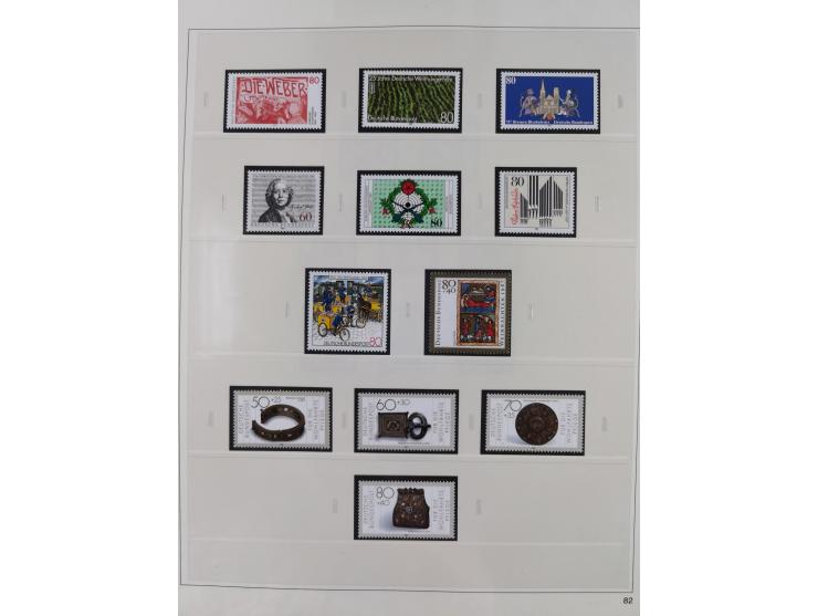 1948/2001, vorwiegend postfrische Sammlung, dabei Bund, Berlin und DDR in den Hauptnummern augenscheinlich komplett, außerdem