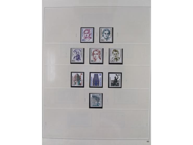 1948/2001, vorwiegend postfrische Sammlung, dabei Bund, Berlin und DDR in den Hauptnummern augenscheinlich komplett, außerdem