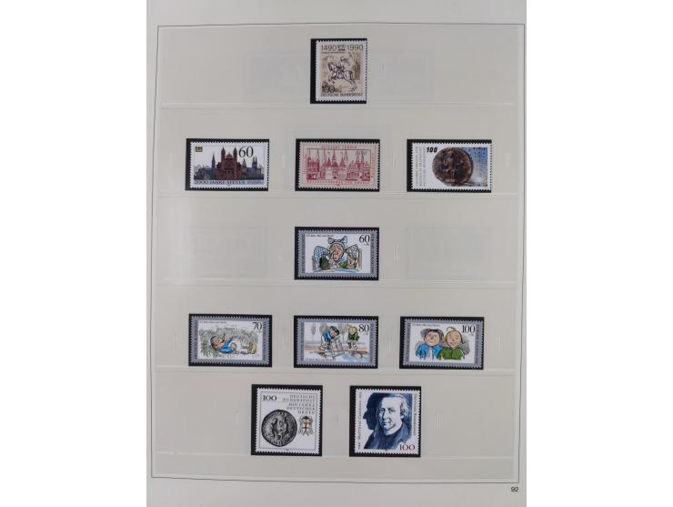 1948/2001, vorwiegend postfrische Sammlung, dabei Bund, Berlin und DDR in den Hauptnummern augenscheinlich komplett, außerdem