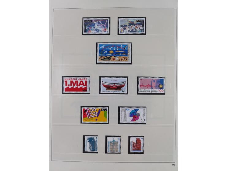 1948/2001, vorwiegend postfrische Sammlung, dabei Bund, Berlin und DDR in den Hauptnummern augenscheinlich komplett, außerdem