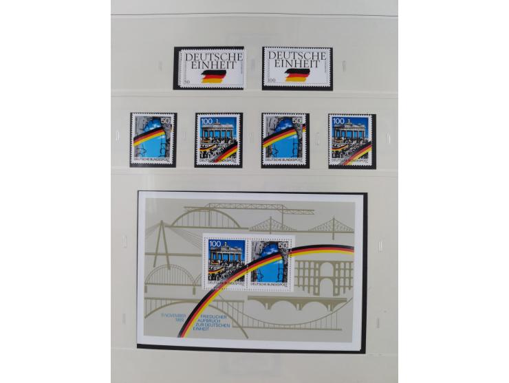 1948/2001, vorwiegend postfrische Sammlung, dabei Bund, Berlin und DDR in den Hauptnummern augenscheinlich komplett, außerdem