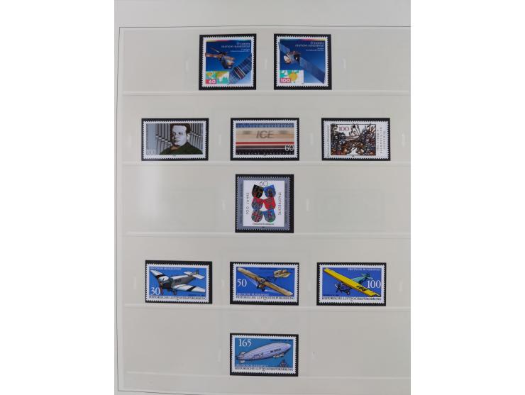 1948/2001, vorwiegend postfrische Sammlung, dabei Bund, Berlin und DDR in den Hauptnummern augenscheinlich komplett, außerdem