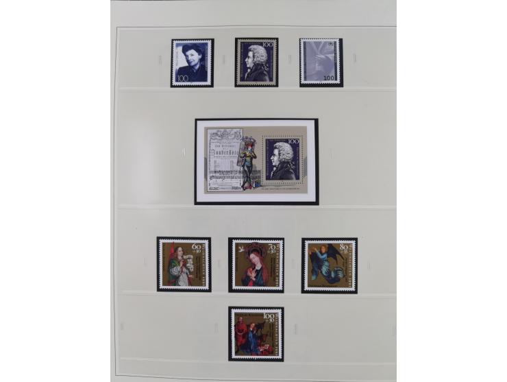 1948/2001, vorwiegend postfrische Sammlung, dabei Bund, Berlin und DDR in den Hauptnummern augenscheinlich komplett, außerdem