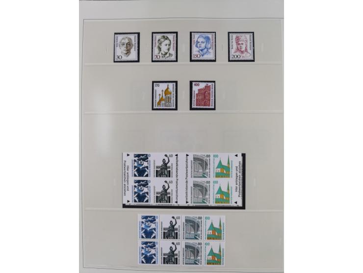 1948/2001, vorwiegend postfrische Sammlung, dabei Bund, Berlin und DDR in den Hauptnummern augenscheinlich komplett, außerdem