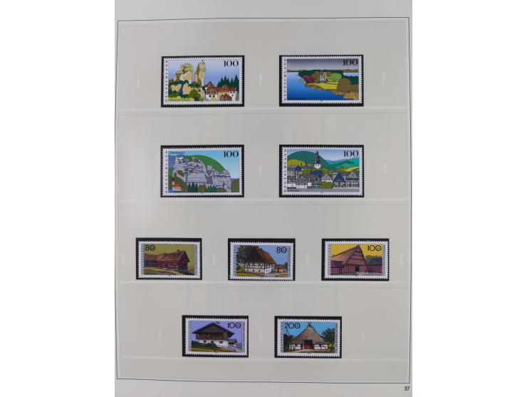 1948/2001, vorwiegend postfrische Sammlung, dabei Bund, Berlin und DDR in den Hauptnummern augenscheinlich komplett, außerdem