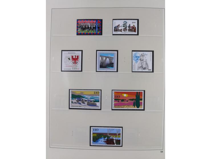 1948/2001, vorwiegend postfrische Sammlung, dabei Bund, Berlin und DDR in den Hauptnummern augenscheinlich komplett, außerdem