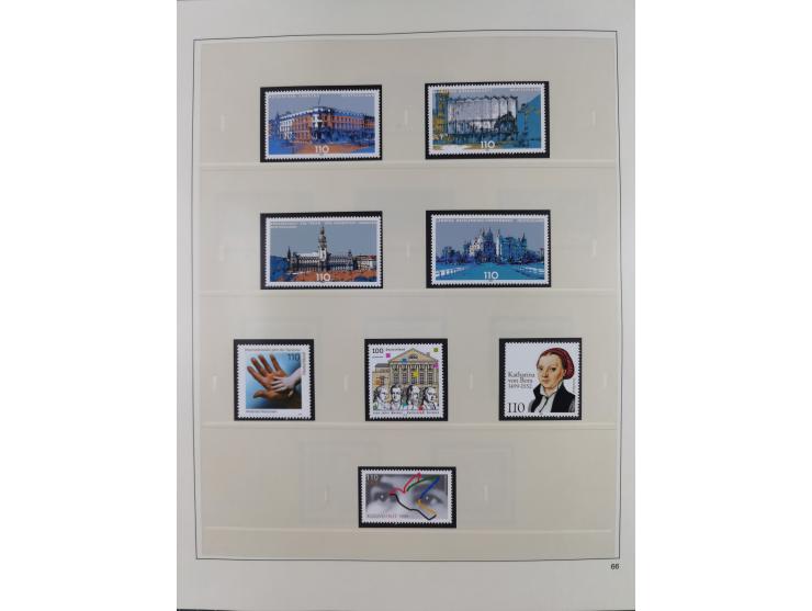 1948/2001, vorwiegend postfrische Sammlung, dabei Bund, Berlin und DDR in den Hauptnummern augenscheinlich komplett, außerdem