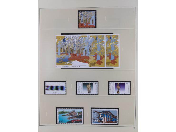 1948/2001, vorwiegend postfrische Sammlung, dabei Bund, Berlin und DDR in den Hauptnummern augenscheinlich komplett, außerdem