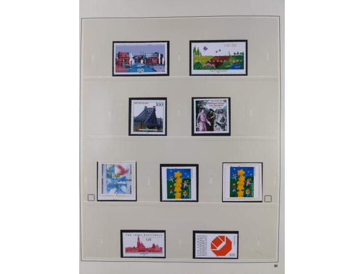1948/2001, vorwiegend postfrische Sammlung, dabei Bund, Berlin und DDR in den Hauptnummern augenscheinlich komplett, außerdem