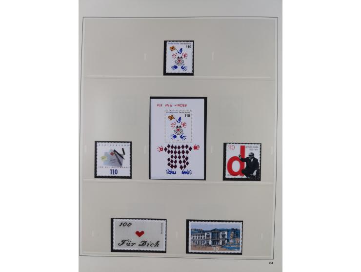 1948/2001, vorwiegend postfrische Sammlung, dabei Bund, Berlin und DDR in den Hauptnummern augenscheinlich komplett, außerdem