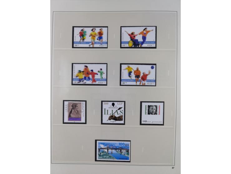 1948/2001, vorwiegend postfrische Sammlung, dabei Bund, Berlin und DDR in den Hauptnummern augenscheinlich komplett, außerdem