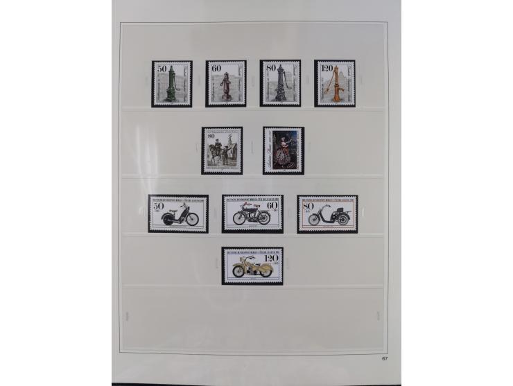 1948/2001, vorwiegend postfrische Sammlung, dabei Bund, Berlin und DDR in den Hauptnummern augenscheinlich komplett, außerdem