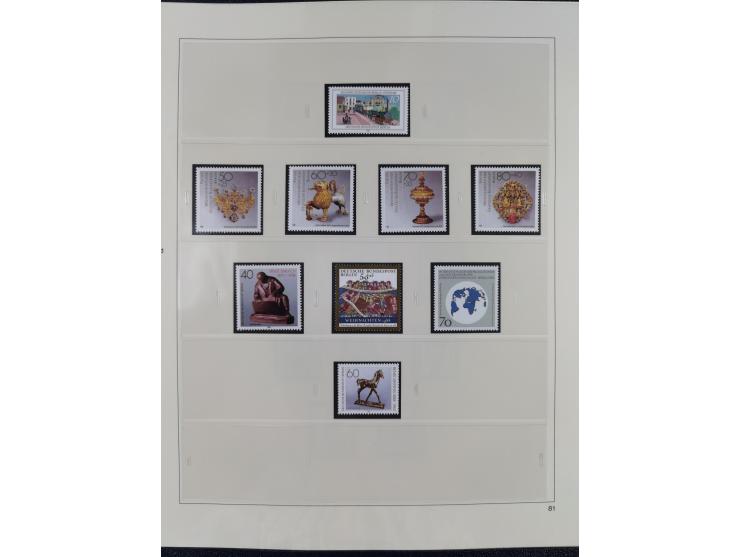 1948/2001, vorwiegend postfrische Sammlung, dabei Bund, Berlin und DDR in den Hauptnummern augenscheinlich komplett, außerdem