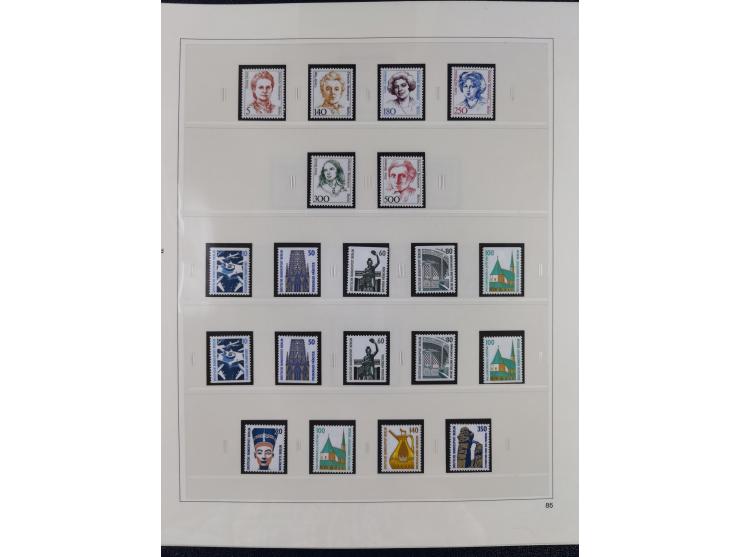 1948/2001, vorwiegend postfrische Sammlung, dabei Bund, Berlin und DDR in den Hauptnummern augenscheinlich komplett, außerdem