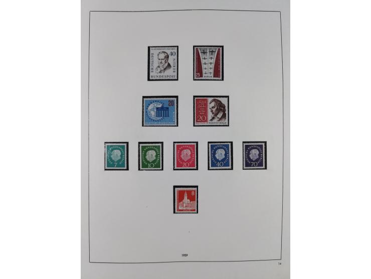 1948/2001, vorwiegend postfrische Sammlung, dabei Bund, Berlin und DDR in den Hauptnummern augenscheinlich komplett, außerdem