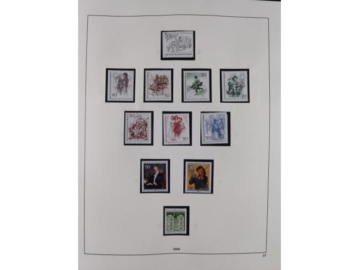 1948/2001, vorwiegend postfrische Sammlung, dabei Bund, Berlin und DDR in den Hauptnummern augenscheinlich komplett, außerdem