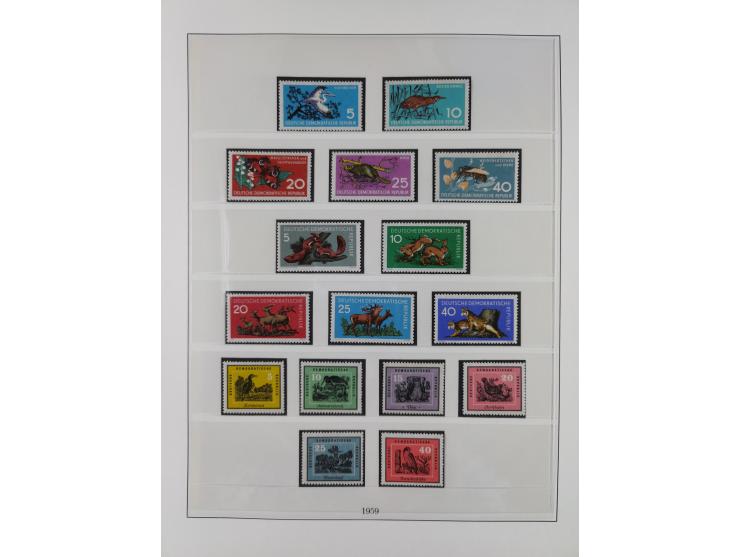 1948/2001, vorwiegend postfrische Sammlung, dabei Bund, Berlin und DDR in den Hauptnummern augenscheinlich komplett, außerdem