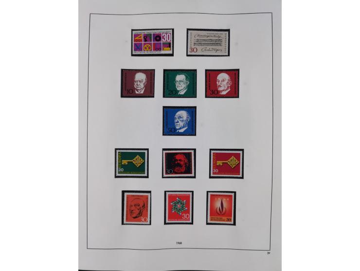 1948/2001, vorwiegend postfrische Sammlung, dabei Bund, Berlin und DDR in den Hauptnummern augenscheinlich komplett, außerdem