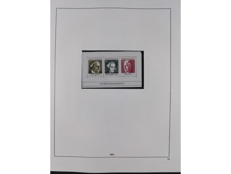 1948/2001, vorwiegend postfrische Sammlung, dabei Bund, Berlin und DDR in den Hauptnummern augenscheinlich komplett, außerdem