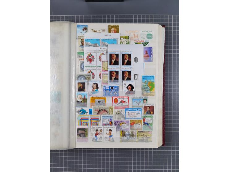 1859/2002, in the classics mostly used collection, with good section classics, later better issues including Mi.-Nr. 227K inv