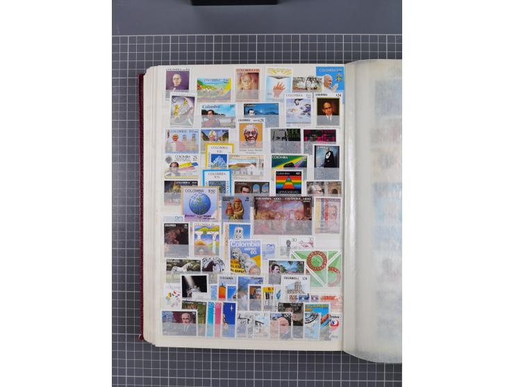 1859/2002, in the classics mostly used collection, with good section classics, later better issues including Mi.-Nr. 227K inv