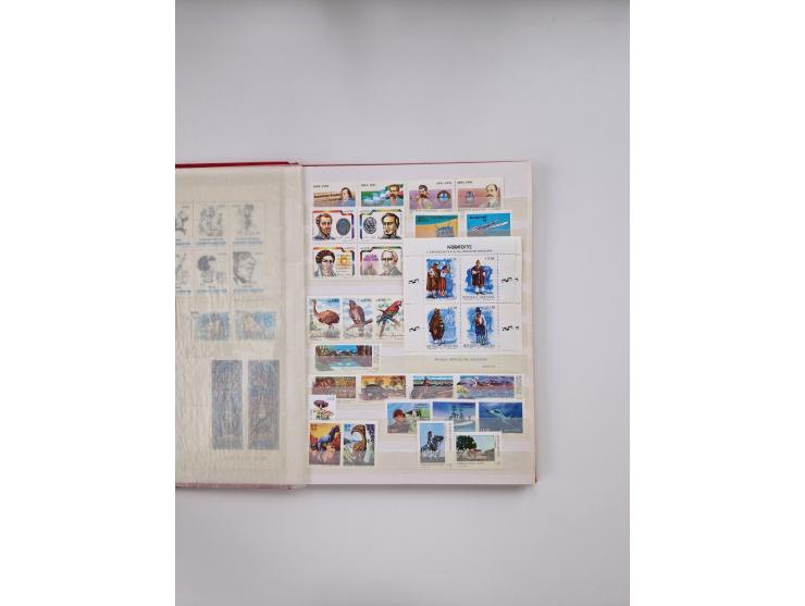 1858/1997, used, unused and mint never hinged collection, including some better issues, like Mi.-Nr. 152, 200-201, 337-41 unu