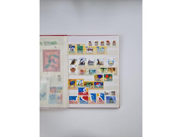 1858/1997, used, unused and mint never hinged collection, including some better issues, like Mi.-Nr. 152, 200-201, 337-41 unu