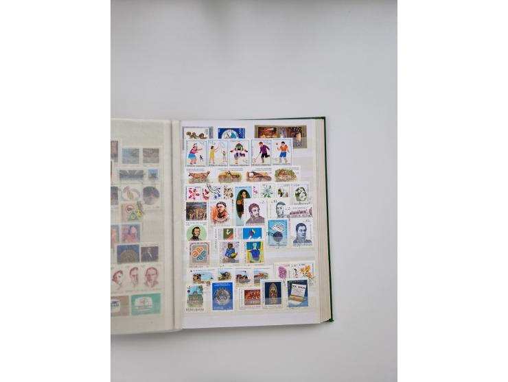 1858/1997, used, unused and mint never hinged collection, including some better issues, like Mi.-Nr. 152, 200-201, 337-41 unu