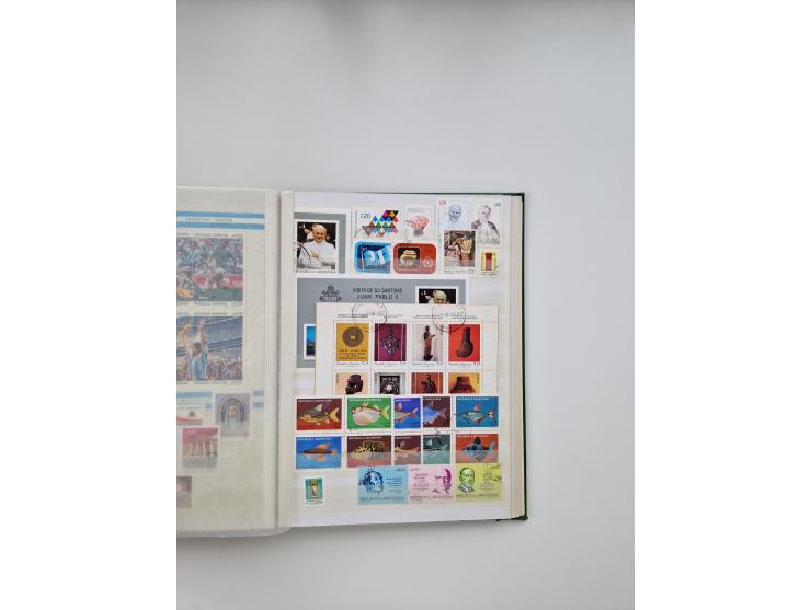 1858/1997, used, unused and mint never hinged collection, including some better issues, like Mi.-Nr. 152, 200-201, 337-41 unu