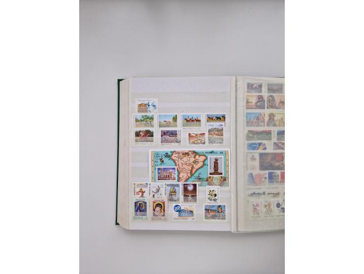 1858/1997, used, unused and mint never hinged collection, including some better issues, like Mi.-Nr. 152, 200-201, 337-41 unu