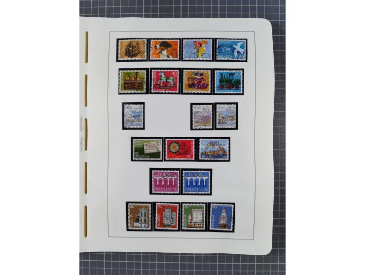 1850/2011, vorwiegend gestempelte Sammlung mit einigen Briefen, dabei Block 1 auf R-Brief, &nbsp;Block 2 mit Ersttagsstempel,