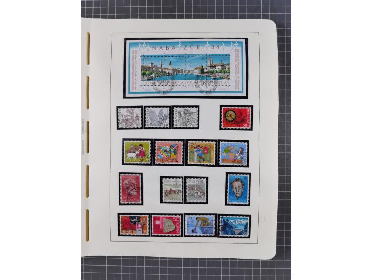 1850/2011, vorwiegend gestempelte Sammlung mit einigen Briefen, dabei Block 1 auf R-Brief, &nbsp;Block 2 mit Ersttagsstempel,