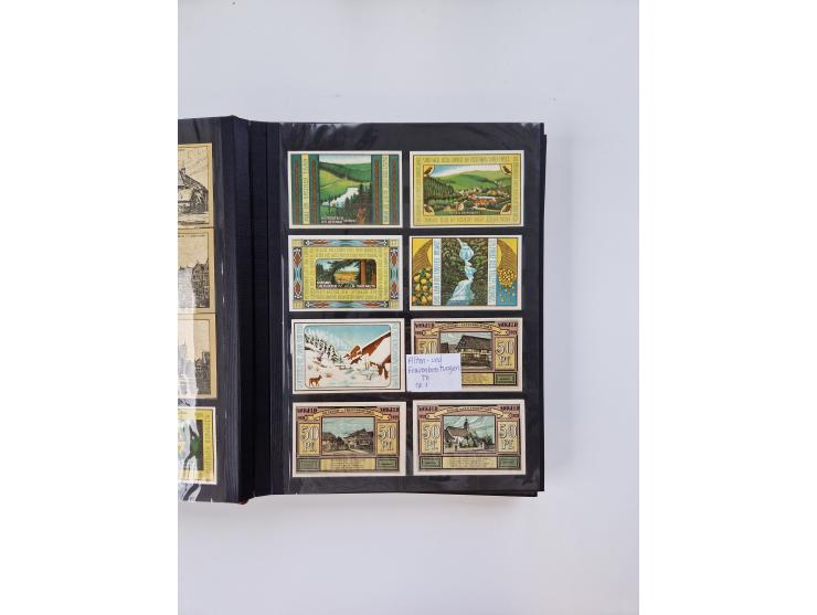 Notgeld-Serienscheine, saubere Sammlung in 16 meist dicken Steckalben, sauber nach Orten und Serien sortiert, überschlägig et