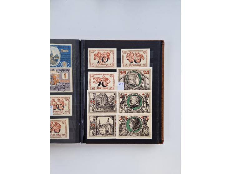 Notgeld-Serienscheine, saubere Sammlung in 16 meist dicken Steckalben, sauber nach Orten und Serien sortiert, überschlägig et