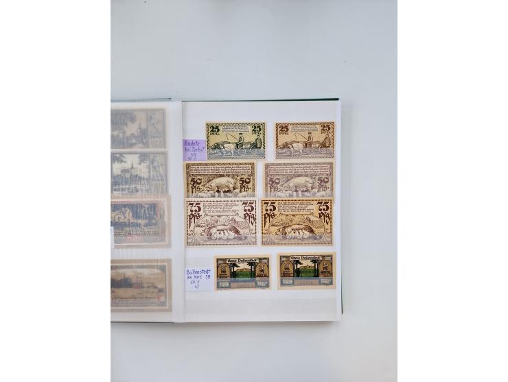Notgeld-Serienscheine, saubere Sammlung in 16 meist dicken Steckalben, sauber nach Orten und Serien sortiert, überschlägig et