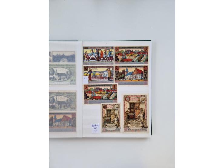 Notgeld-Serienscheine, saubere Sammlung in 16 meist dicken Steckalben, sauber nach Orten und Serien sortiert, überschlägig et