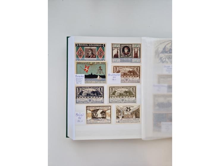 Notgeld-Serienscheine, saubere Sammlung in 16 meist dicken Steckalben, sauber nach Orten und Serien sortiert, überschlägig et