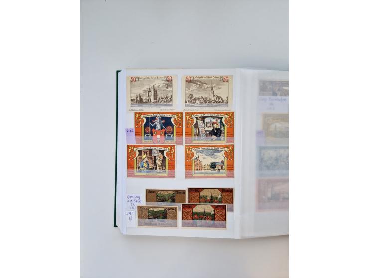 Notgeld-Serienscheine, saubere Sammlung in 16 meist dicken Steckalben, sauber nach Orten und Serien sortiert, überschlägig et