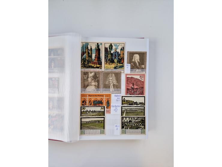 Notgeld-Serienscheine, saubere Sammlung in 16 meist dicken Steckalben, sauber nach Orten und Serien sortiert, überschlägig et