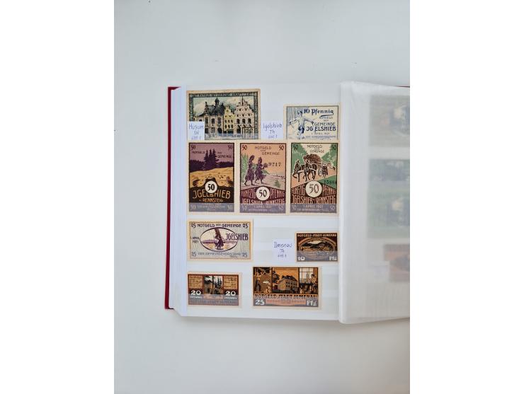 Notgeld-Serienscheine, saubere Sammlung in 16 meist dicken Steckalben, sauber nach Orten und Serien sortiert, überschlägig et